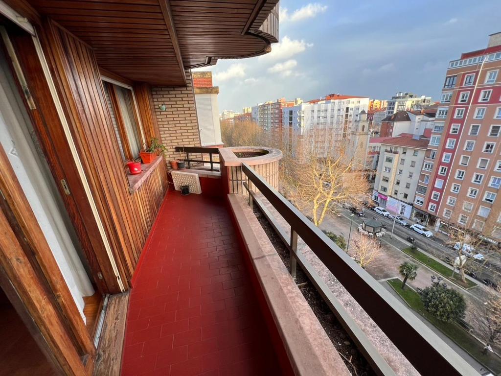 Luminoso Piso Grande Con Garaje En El Centro. Apartment Santander Exterior photo